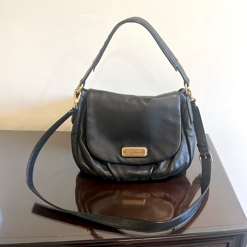 MARC BY MARC JACOBS handbag. Black leather